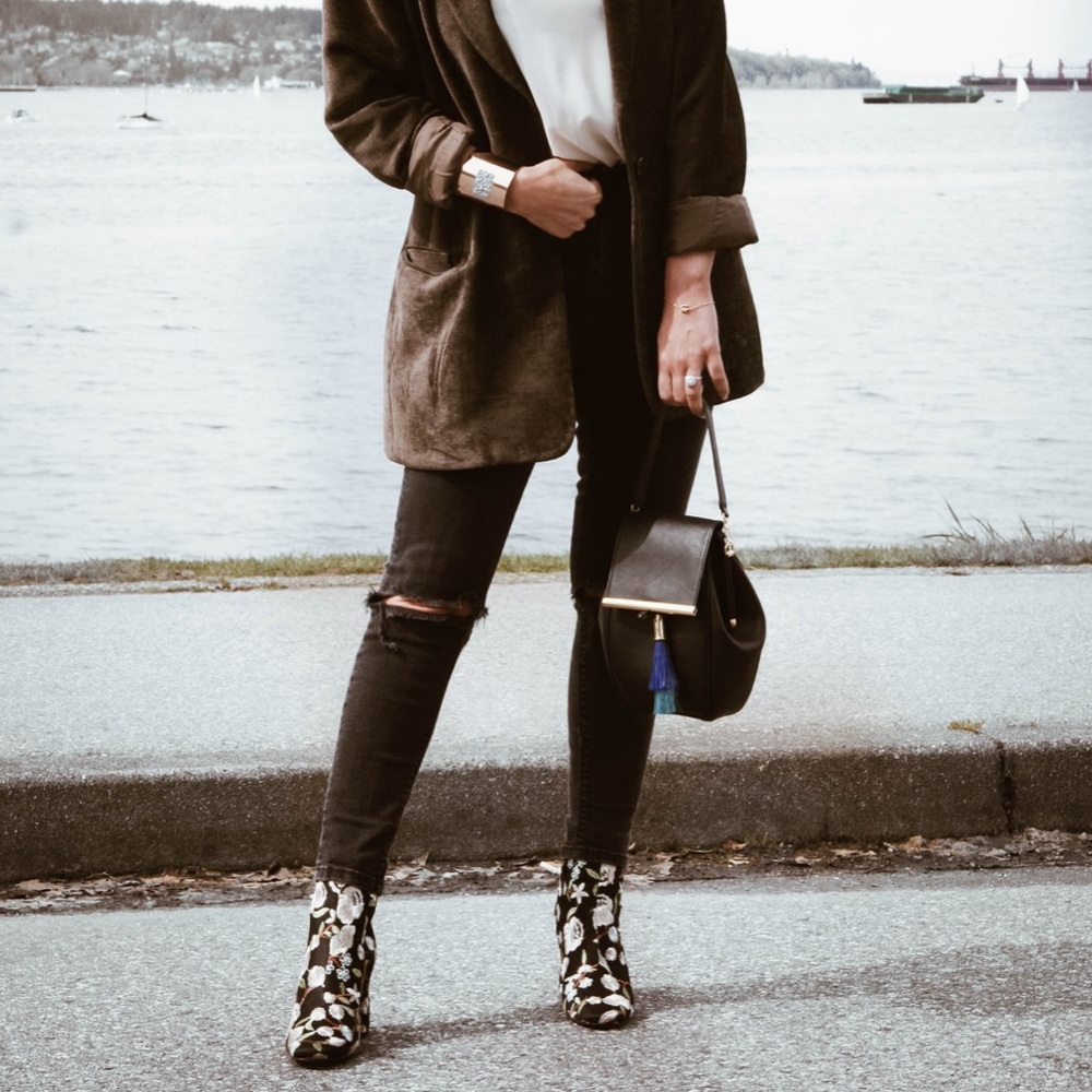 ZARA Trafaluc Embroidered Booties